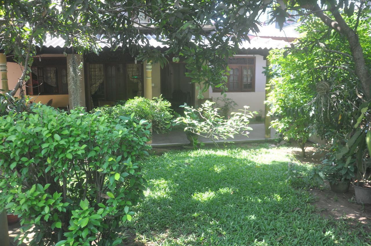 Nisadi Villa ベントータ エクステリア 写真